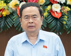Chủ tịch Quốc hội ký các nghị quyết về nhân sự mới