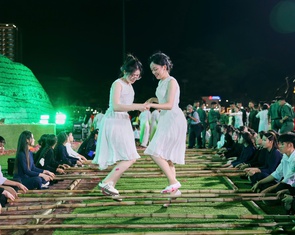 Thái Nguyên mở mùa du lịch với 'Hồ trên núi, trà trong mây'