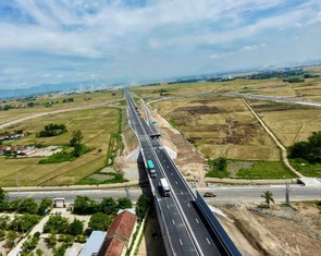 Cận cảnh cao tốc Bắc - Nam qua Đắk Lắk vừa đưa vào khai thác toàn tuyến