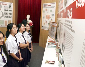Không gian văn hóa Hồ Chí Minh: Sống động bài học về Bác trong trường học