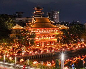 Chùa Pháp Hoa rực rỡ mùa Phật đản 2026