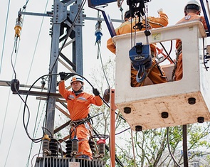 Căng thẳng cung ứng điện tuần tới, đề xuất sớm áp giá điện giờ cao điểm, thấp điểm