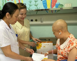 Hơn 5.000 tỉ đồng tiếp sức cho hàng chục nghìn bệnh nhân ung thư cả nước