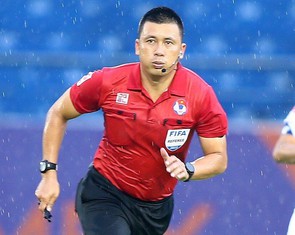 Trọng tài FIFA Hoàng Ngọc Hà cầm còi trận chung kết Giải bóng đá công nhân, viên chức