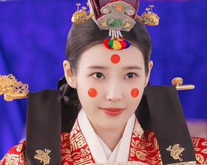 Perfect Crown xóa cảnh xuyên tạc lịch sử khi dư luận đòi gỡ phim