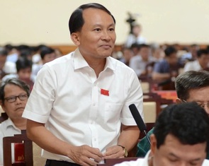 Sau kỷ luật cảnh cáo, cựu Giám đốc Sở Nông nghiệp và Môi trường TP Huế được đưa về làm chuyên viên