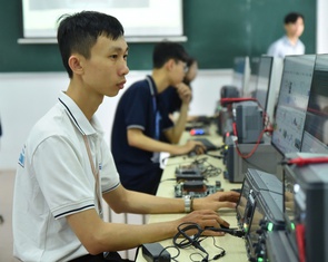 Đến năm 2030, TP.HCM có ít nhất 36% sinh viên học khoa học cơ bản, kỹ thuật, công nghệ