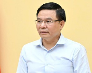 Bộ trưởng Lê Mạnh Hùng: Không để xảy ra tình trạng cắt điện trong giai đoạn nắng nóng