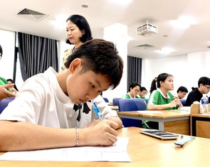 Thí sinh than đề thi đánh giá năng lực khó, ĐH Quốc gia TP.HCM nói gì?