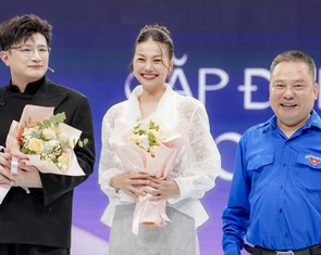 Hoa khôi Sinh viên không phải làm người của showbiz