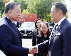 Việt Nam - Thái Lan: Cùng mạnh hơn khi đứng chung