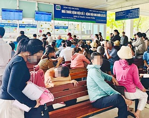 Thuốc ung thư - 'tấm vé' sống đắt đỏ - Kỳ 1: Cuộc chiến bào mòn cơ thể lẫn tiền nong