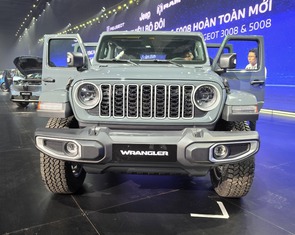 Jeep Wrangler, Ram 1500 'tái xuất' Việt Nam: SUV địa hình giá từ 2,999 tỉ, bán tải từ 3,749 tỉ đồng