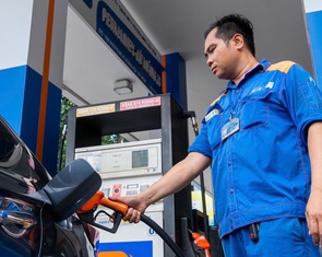 Trước ngày xăng E10 'phủ sóng': Khách lựa chọn xăng sinh học tăng dần
