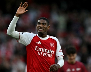 Bảng xếp hạng Ngoại hạng Anh vòng 35: Arsenal hơn Man City 5 điểm