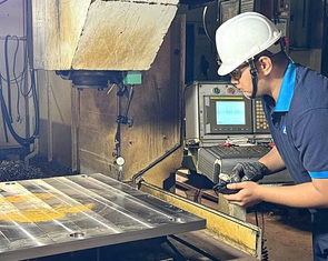 Buổi tối áp giá điện cao, doanh nghiệp lo điều chỉnh kế hoạch sản xuất