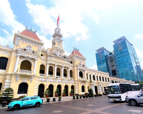 Thành ủy TP.HCM yêu cầu gỡ điểm nghẽn đầu tư, đất đai để đạt tăng trưởng hai con số