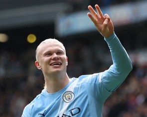 Vòng 36 Premier League: Định đoạt hai đầu bảng xếp hạng