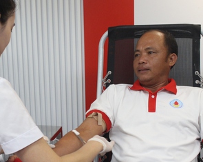 Hành trình thành 'ngân hàng máu sống' của chàng trai dân tộc Chăm