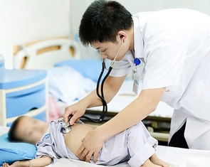 Day dứt vì người bệnh thiếu máu: Bác sĩ vừa điều trị, vừa bền bỉ hiến máu cứu người