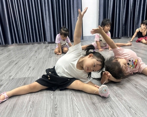 Hành trình cai nghiện game, mạng xã hội - Kỳ 5: Cha mẹ cai nghiện điện thoại trước rồi hãy dạy con