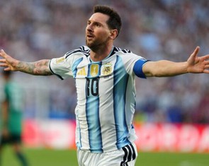 Messi đi vào lịch sử World Cup