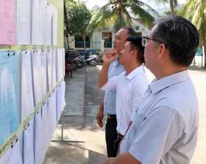 Tin tức sáng 19-6: Trưởng thôn, tổ trưởng dân phố nghỉ việc do sáp nhập được hưởng chế độ chính sách