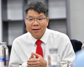 PGS.TS Lê Văn Thăng làm Hiệu trưởng Trường đại học Quốc tế