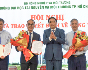 Bổ nhiệm Hiệu trưởng và Phó hiệu trưởng Trường đại học Tài nguyên và Môi trường TP.HCM