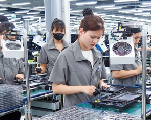 Doanh nghiệp FDI mở rộng sản xuất, nhân sự Việt lên ngôi