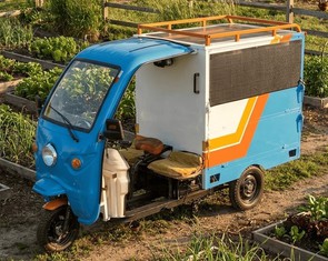 Xe điện như xe tải van mini, không cần sạc vẫn đủ dùng, 'ổ cắm di động' cho thiết bị điện