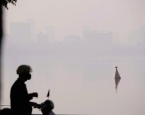 Ô nhiễm không khí xếp thứ ba trong các yếu tố nguy cơ gây tử vong hàng đầu tại Việt Nam