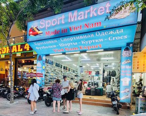 Gửi giày sang Nga mới biết hàng giả, cửa hàng bán ở Nha Trang bị phạt 50 triệu