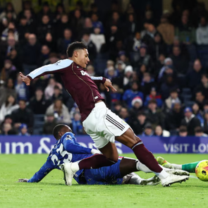 Vòng 18 Premier League: Chelsea thua ngược, Liverpool, Arsenal lên hạng