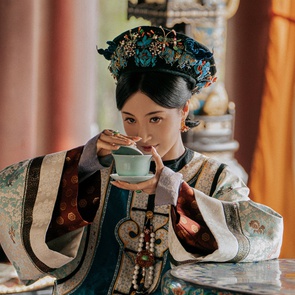 "Thị hậu TVB" Lâm Hạ Vy vừa xuất hiện đã gây ấn tượng