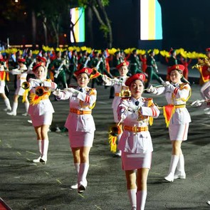 Trực tiếp: Tổng duyệt diễu binh, diễu hành cấp Nhà nước mừng đại lễ 30-4 tại TP.HCM