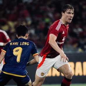 Các tuyển thủ Việt Nam thi đấu ra sao trong trận ASEAN All-Stars thắng Man United?