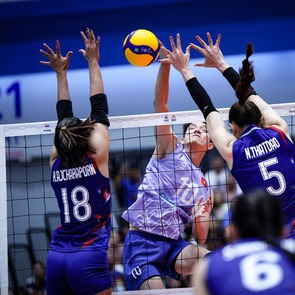 Bóng chuyền nữ SEA V.League ngày 9-8: Việt Nam thắng Indonesia 3-0