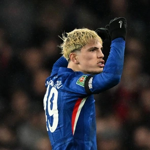 Crystal Palace đấu với Chelsea bằng đội hình nào?