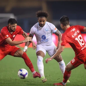 Lịch trực tiếp V-League 1 ngày 1-3: Nam Định đấu Ninh Bình