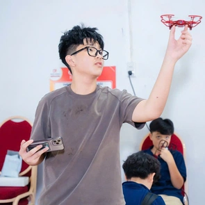 Nam sinh Cần Thơ mê khoa học, thích lập trình, muốn khám phá thế giới