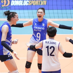 Bóng chuyền nữ: Hà Nội Tasco Auto đánh bại Vietinbank 3-0