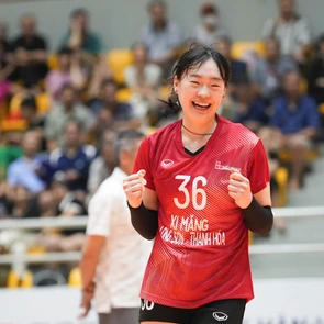 Bóng chuyền nữ: Binh chủng Thông tin lấy lại phong độ, hạ Thanh Hóa 3-0