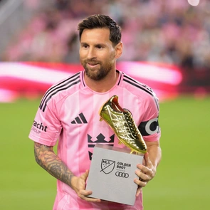 Messi mua một đội bóng ở hạng 5 Tây Ban Nha