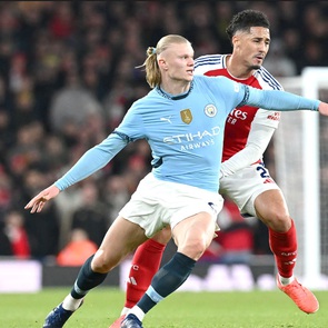 Bảng xếp hạng giải Ngoại hạng Anh: đánh bại Arsenal, Man City tăng tốc trên đường đua vô địch