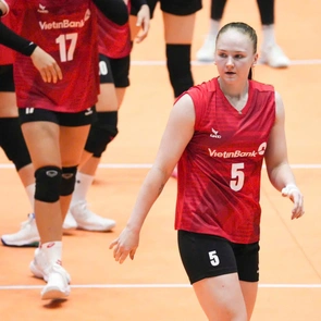 Bóng chuyền nữ: Vietinbank đánh bại Binh chủng Thông tin 3-0