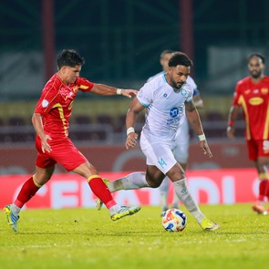 17h30 hôm nay 13-5, xem Thép Xanh Nam Định đấu Selangor tại Shopee Cup trên kênh nào?