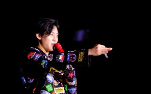 BamBam (GOT7) review hột vịt lộn tại concert solo AREA52