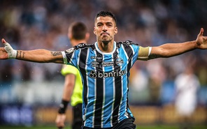 Suarez chạy nước rút từ giữa sân ghi 'siêu phẩm' ở trận cuối cùng cho Gremio