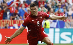 Jovic ghi bàn ở phút bù giờ giúp Serbia hoà Slovenia 1-1 ở Euro 2024